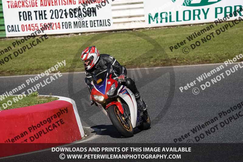 enduro digital images;event digital images;eventdigitalimages;mallory park;mallory park photographs;mallory park trackday;mallory park trackday photographs;no limits trackdays;peter wileman photography;racing digital images;trackday digital images;trackday photos